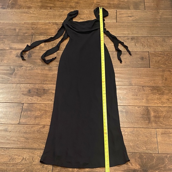 Princess Polly Black Maxi Dress - Picture 3 of 10